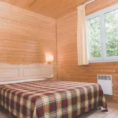 Kemp 3 Etoiles - Piscine - Eebbii