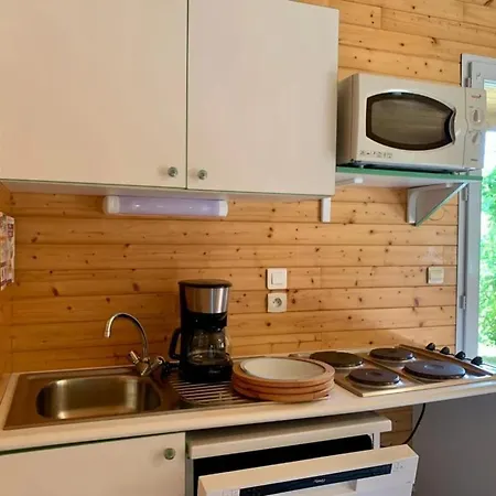Zecamping 3 Etoiles Animaux Acceptes Piscine Snack Bar Et Restaurant *