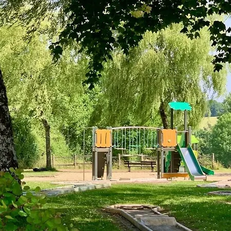 Domek alpejski Zecamping 3 Etoiles Animaux Acceptes Piscine Snack Bar Et Restaurant Moutiers-Sous-Chantemerle