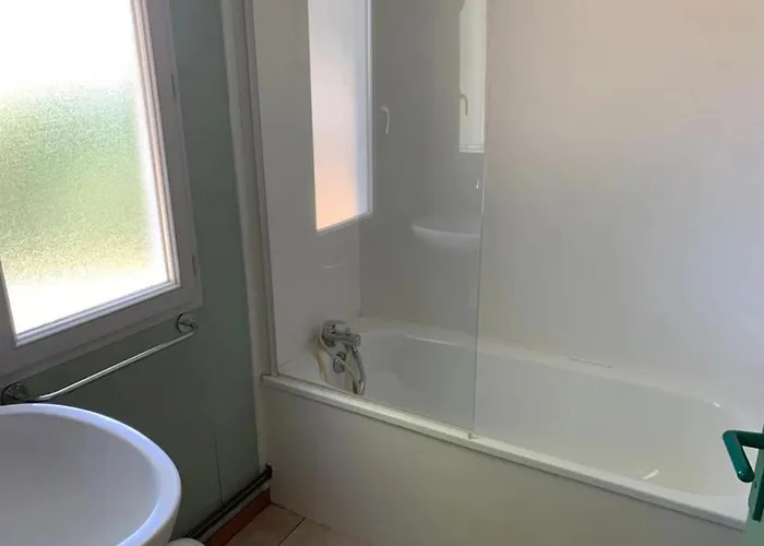 Κάμπινγκ 3 Etoiles - Piscine - Eebbii