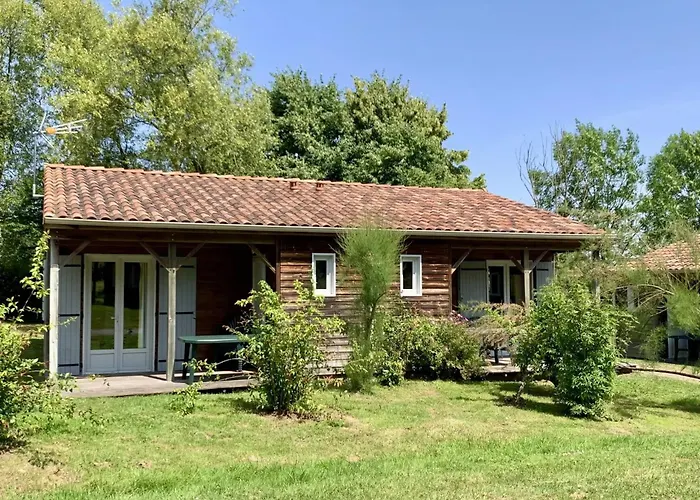 3 étoiles - Piscine - Eebbii